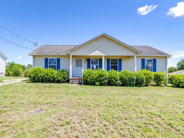 2109 Hollandale Cir , Columbia, TN 38401