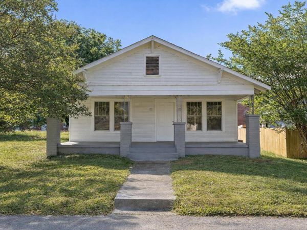 1006 Mcfarland Avenue, Rossville, GA 30741