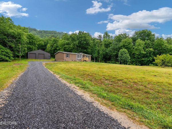 322 New Life Rd , Rogersville, TN 37857