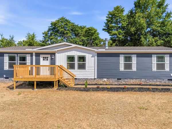 160 Copenhaver Rd , Lenoir City, TN 37771