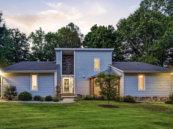 939 Pine Grove Rd , Smithville, TN 37166