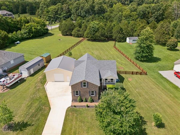 1402 Alyssa Dr , Chapel Hill, TN 37034