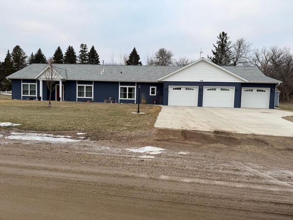 706 E Broadway Street E, Starbuck, MN 56381