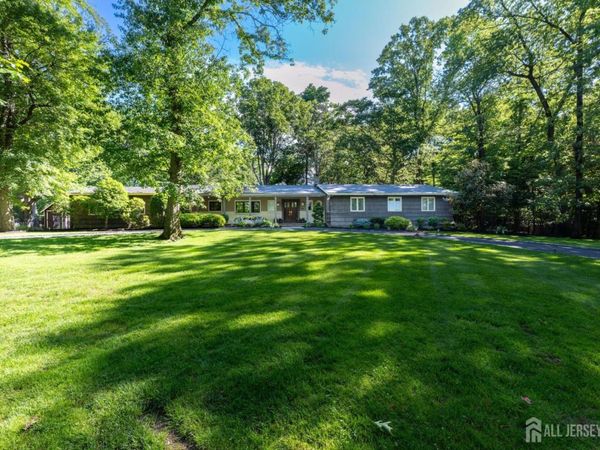 15 Heritage Lane, Scotch Plains, NJ 07076