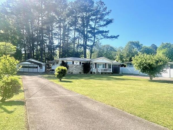 238 Dry Valley Road, Rossville 30741