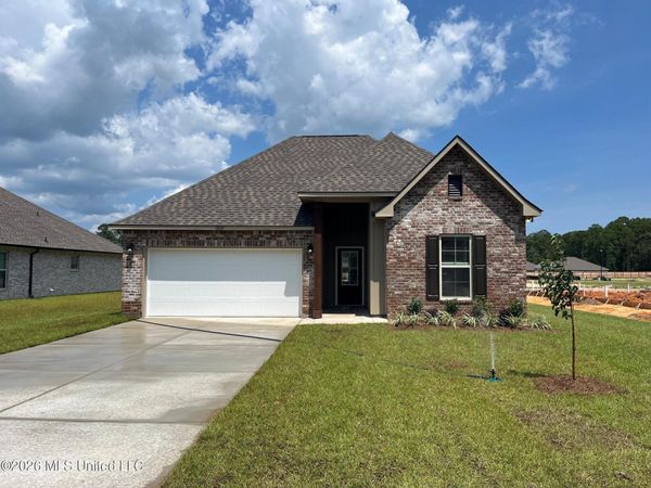 6024 Cardona Drive, Ocean Springs, MS 39564