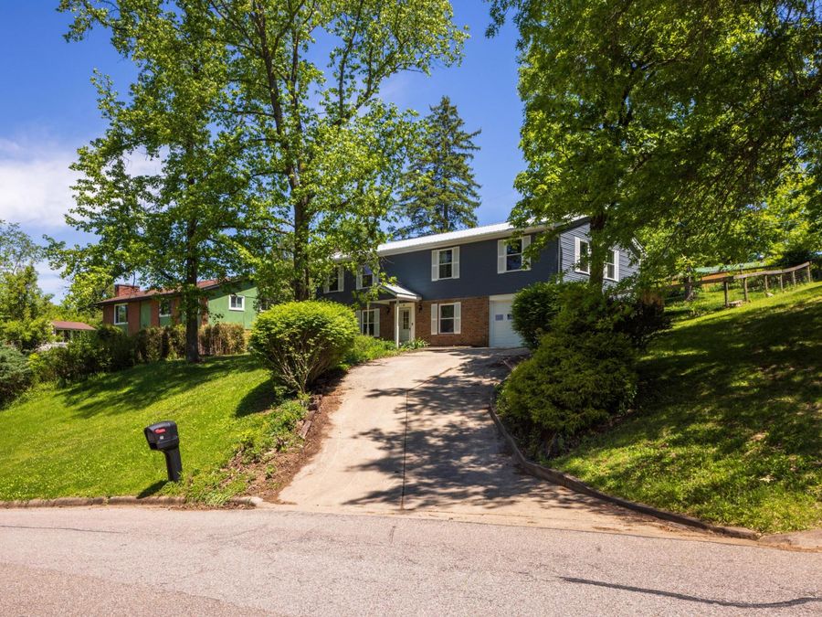 49 Canterbury Drive , Athens, OH 45701 Photo 1
