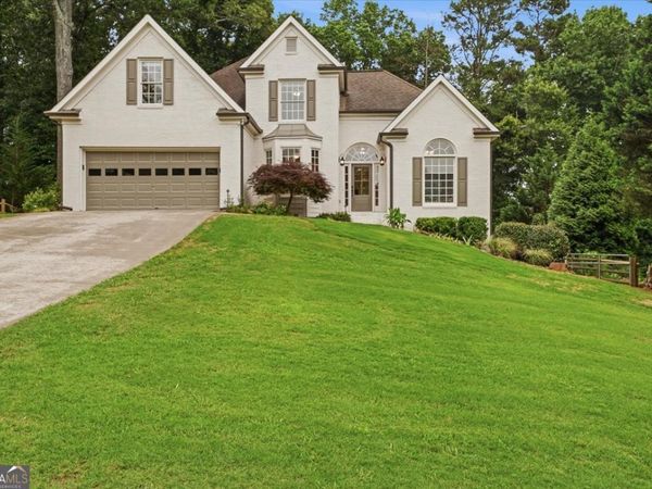 1025 Russell Point, Suwanee, GA 30024