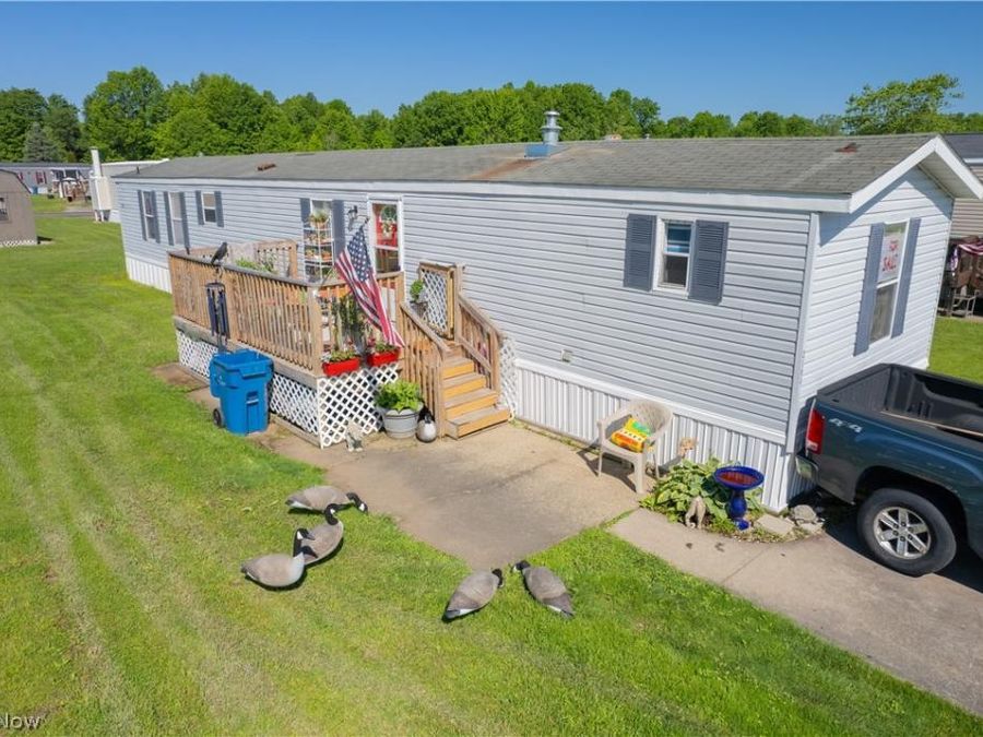 2163 Parkway Drive , Deerfield, OH 44411 Photo 1