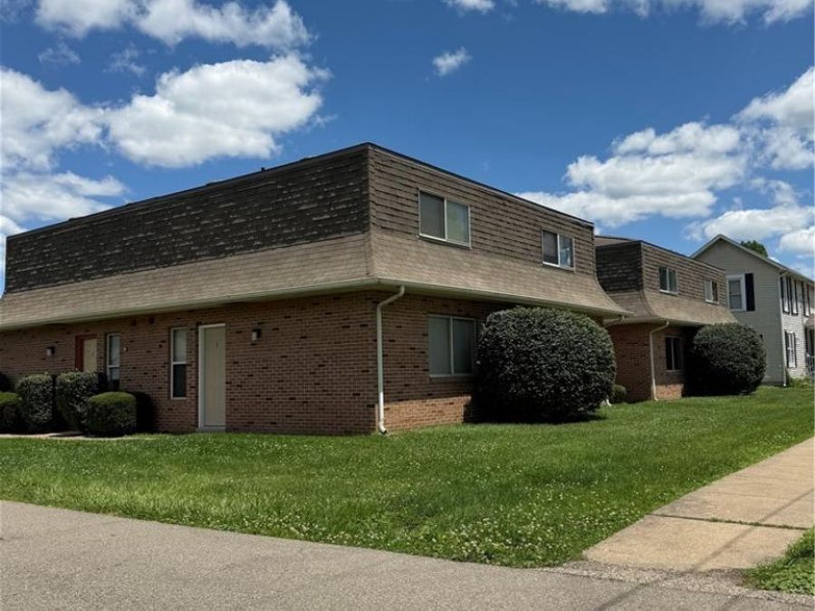 49 W 8th Street , Unit 5, Dresden, OH 43821 Photo 1