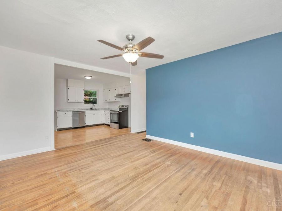 4306 Sunburst Lane, Cincinnati, OH 45238 Photo 4