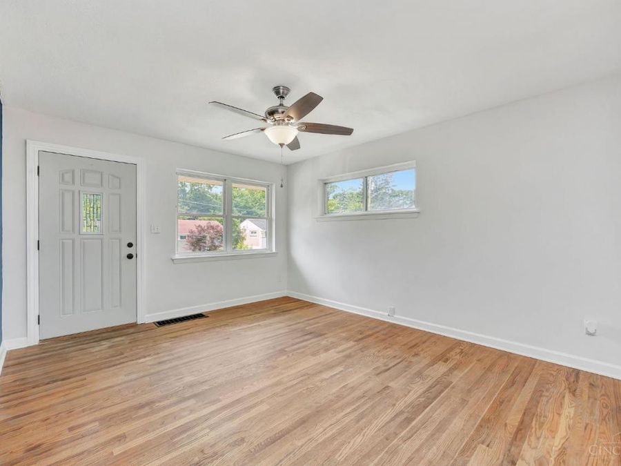 4306 Sunburst Lane, Cincinnati, OH 45238 Photo 5