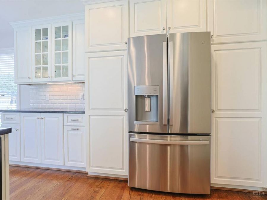 9832 Village View Court, Blue Ash, OH 45241 Photo 14