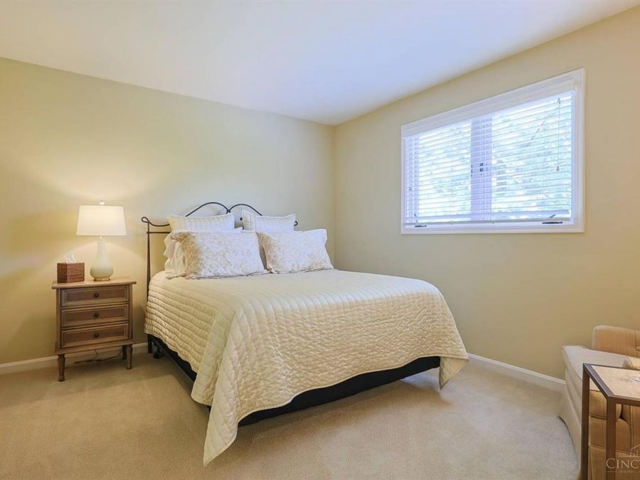 9832 Village View Court, Blue Ash, OH 45241 Photo 26