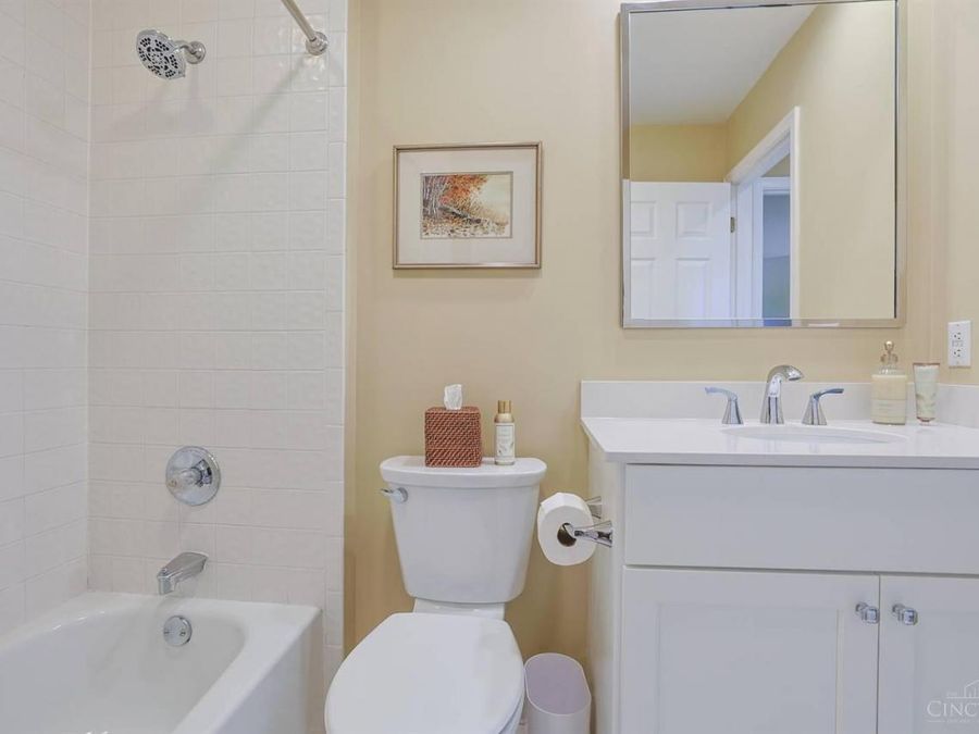 9832 Village View Court, Blue Ash, OH 45241 Photo 33