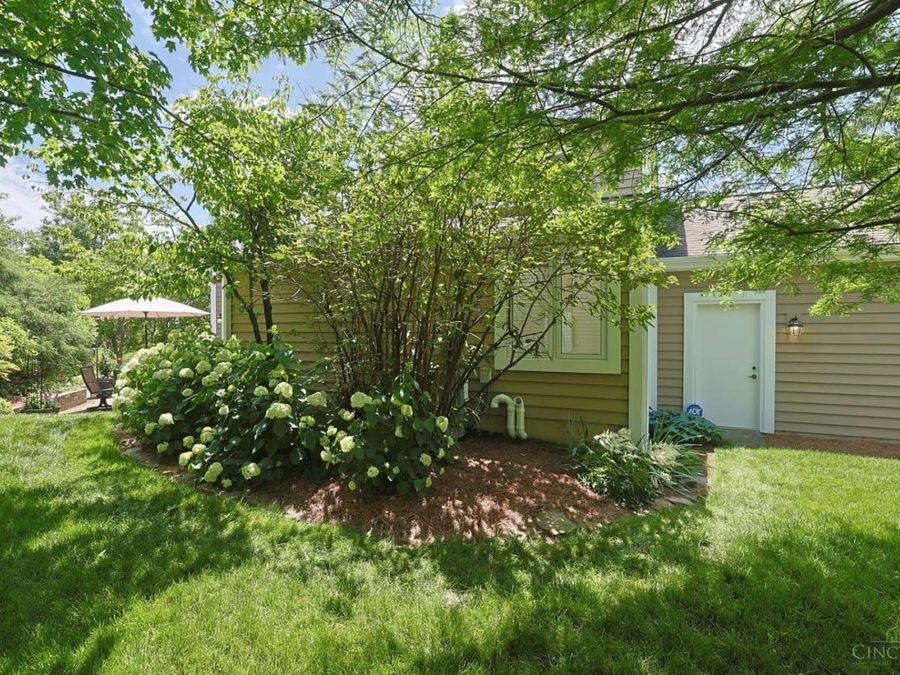 9832 Village View Court, Blue Ash, OH 45241 Photo 39