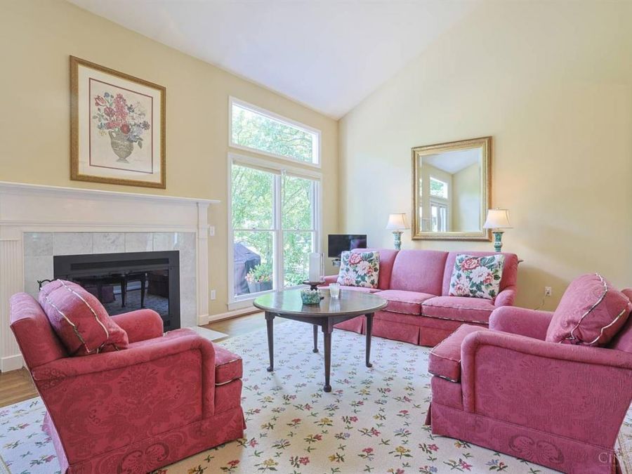9832 Village View Court, Blue Ash, OH 45241 Photo 7