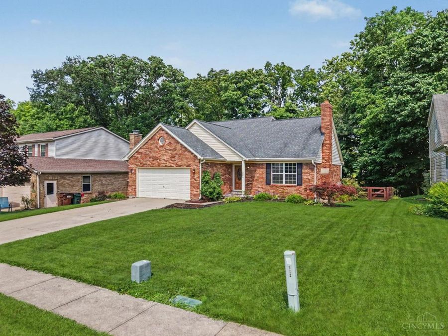 8684 Beckys Ridge Drive, Colerain Township, OH 45251 Photo 2