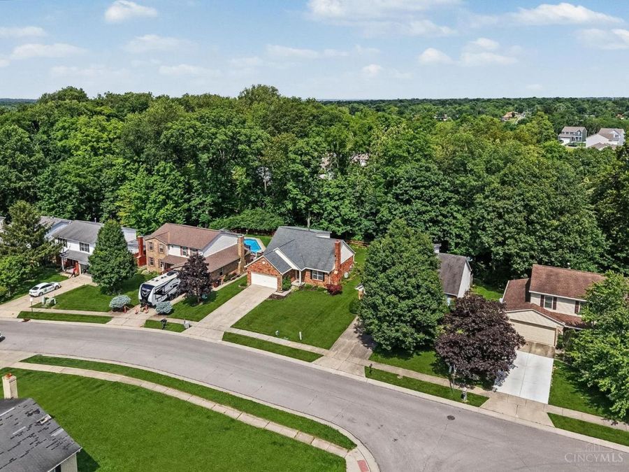 8684 Beckys Ridge Drive, Colerain Township, OH 45251 Photo 6