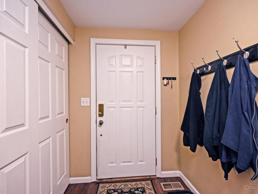 2012 Stratford Court, Unit 63, Loveland, OH 45140 Photo 3