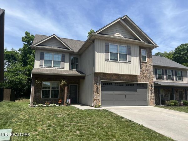 1212 Dark Creek Lane, Knoxville, TN 37932