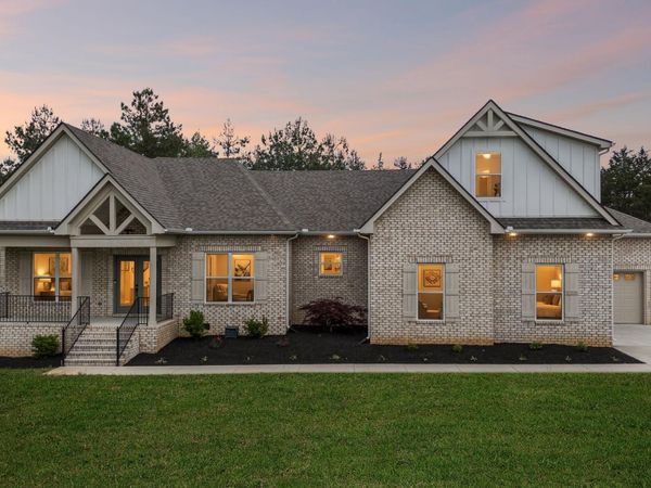 8708 Newtown Rd , Rockvale, TN 37153