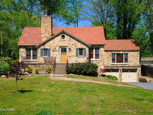 801 Kesterson Rd , Knoxville, TN 37918