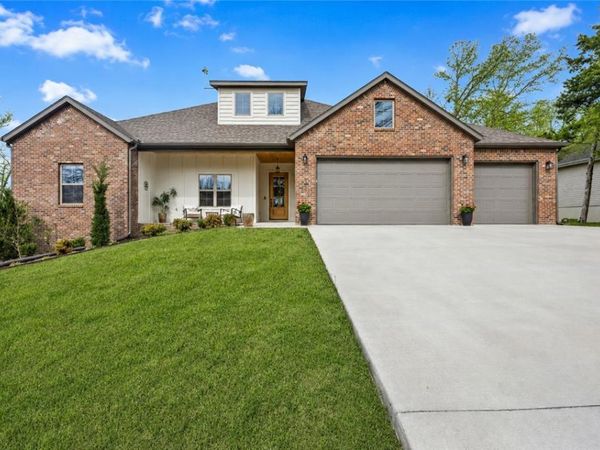 4 Moreton Lane , Bella Vista, AR 72714
