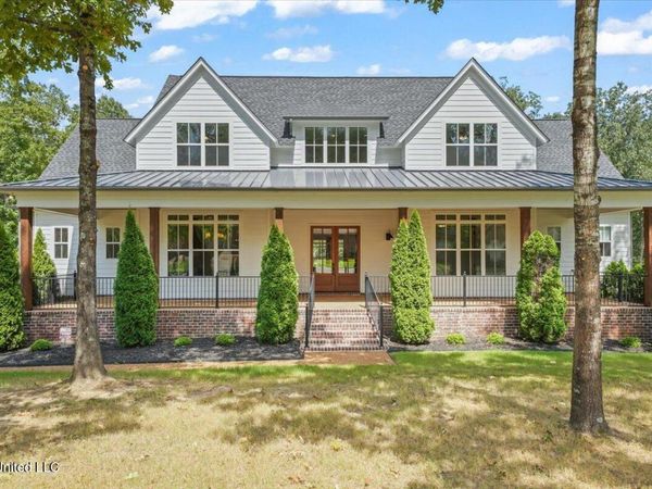 6264 Valley Oaks Drive, Olive Branch, MS 38654