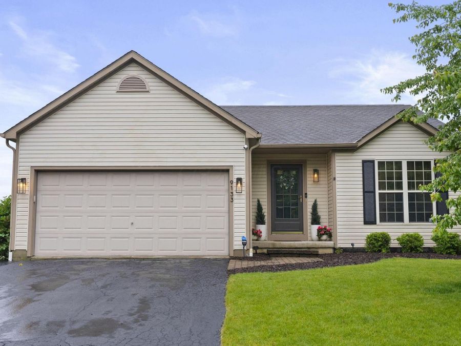 9133 Longstone Drive , Lewis Center, OH 43035 Photo 1