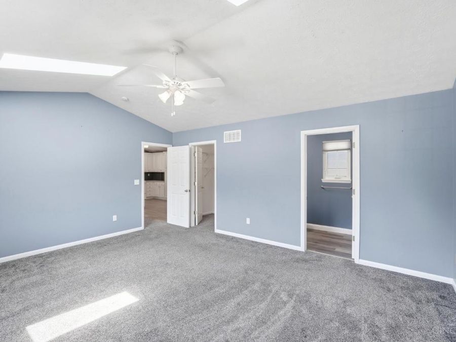 5629 Bluepine Drive, Green Township, OH 45247 Photo 13