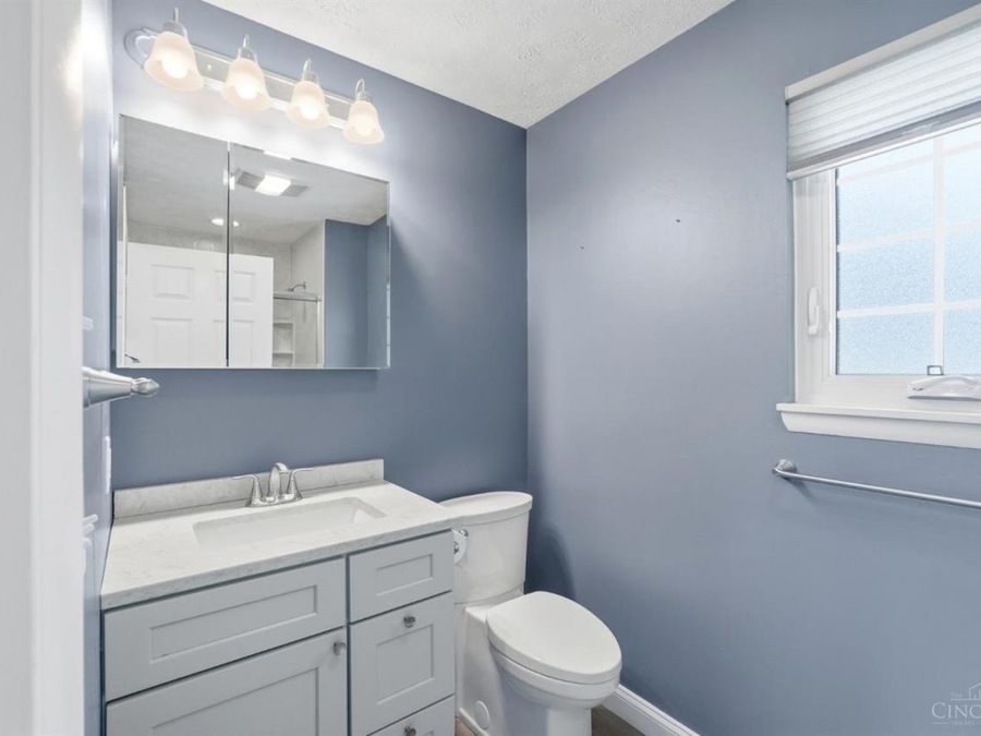 5629 Bluepine Drive, Green Township, OH 45247 Photo 15