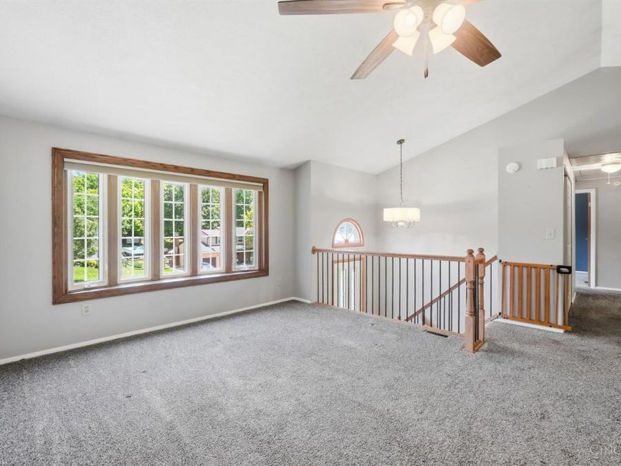 5629 Bluepine Drive, Green Township, OH 45247 Photo 4