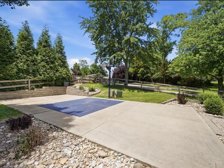 5629 Bluepine Drive, Green Township, OH 45247 Photo 48