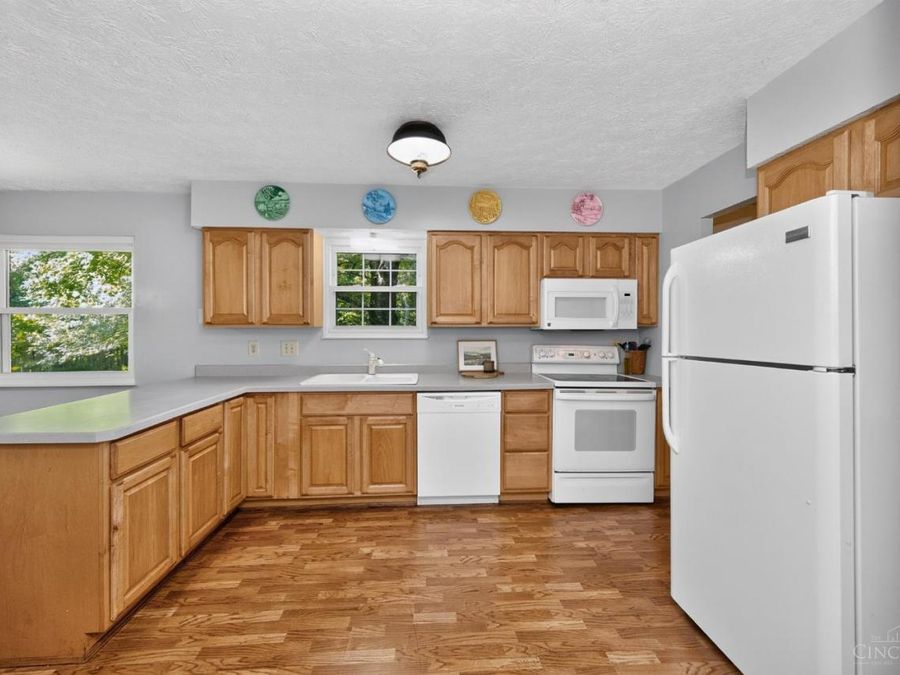 621 Glensprings Drive, Springdale, OH 45246 Photo 17