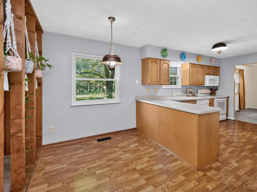 621 Glensprings Drive, Springdale, OH 45246 Photo 20