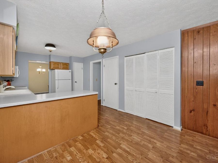 621 Glensprings Drive, Springdale, OH 45246 Photo 21