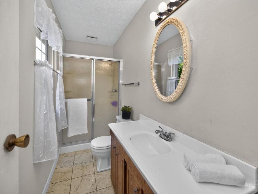 621 Glensprings Drive, Springdale, OH 45246 Photo 27