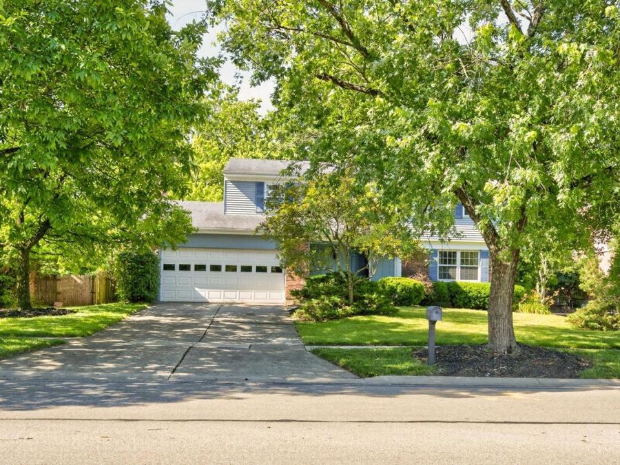 621 Glensprings Drive, Springdale, OH 45246 Photo 3