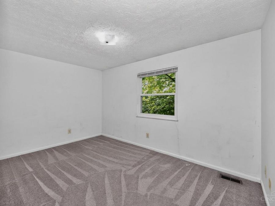 621 Glensprings Drive, Springdale, OH 45246 Photo 34