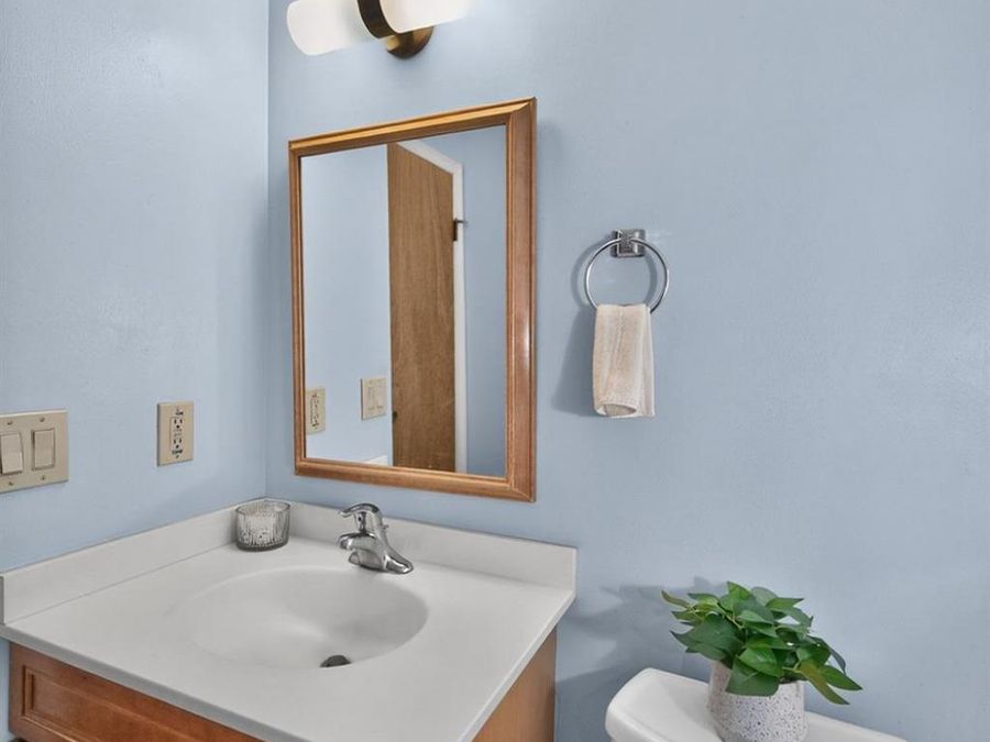 621 Glensprings Drive, Springdale, OH 45246 Photo 38