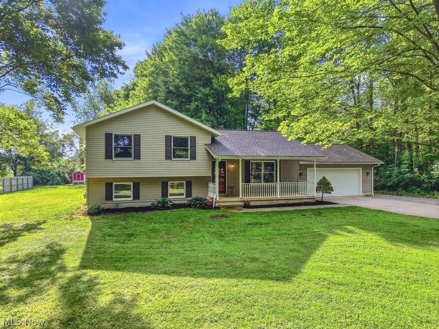 7165 Northview Drive , Wadsworth, OH 44281 Photo 1