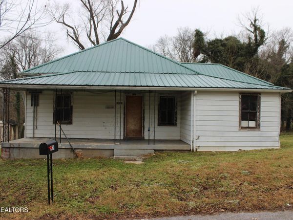 9329 Tipple Lane, Mascot, TN 37806