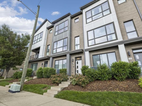 712 Melpark Dr , Nashville, TN 37204