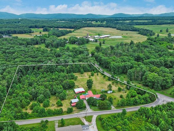 64 Coppett Rd , Crossville, TN 38572