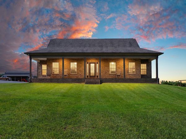 5812 Campbell Rd , Cross Plains, TN 37049