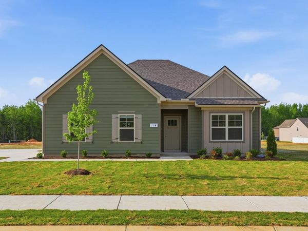 114 Riverchase Drive , Tullahoma, TN 37388
