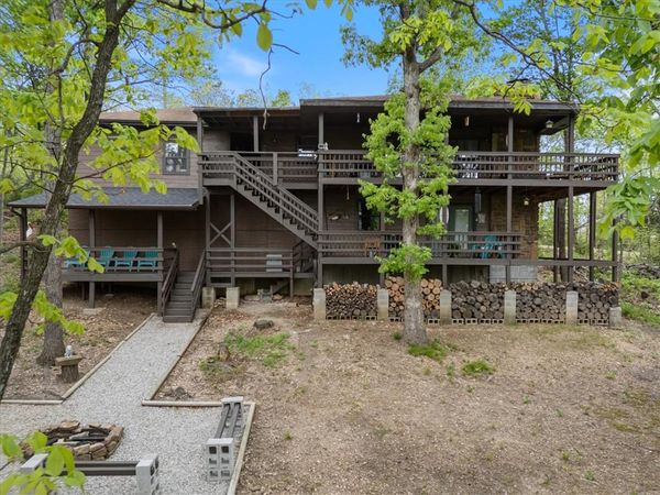 56 Country Club Drive , Holiday Island, AR 72631