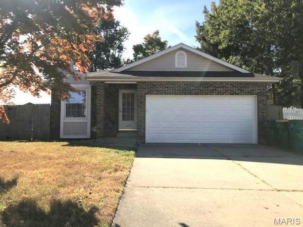 1413 ROYAL OAK Court , O'Fallon, IL 62269