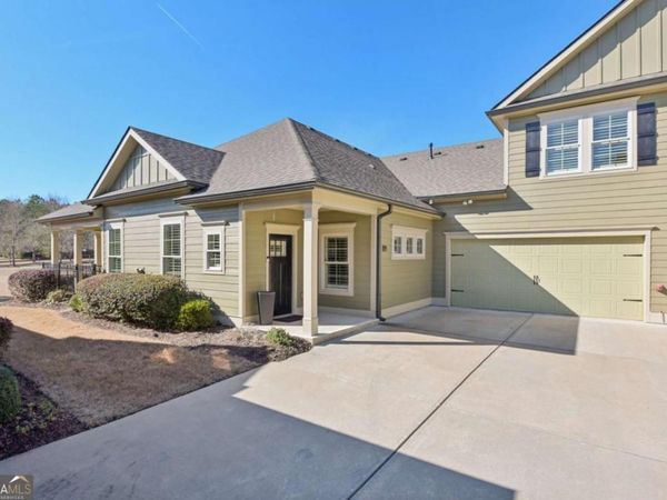 89 Cedarcrest Village Lane, Acworth, GA 30101